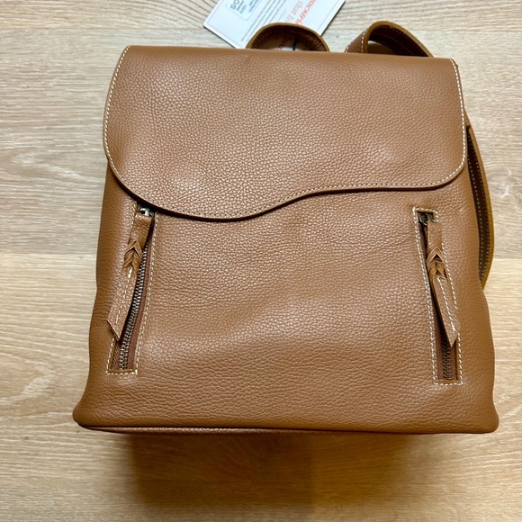 Oughton Paddock Convertible Backpack - Picture 2 of 16